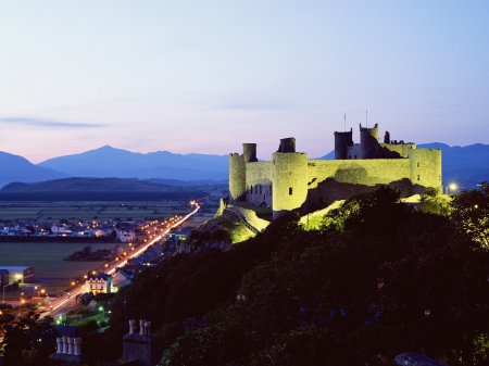 Десять самых красивых замков мира (10 фото) Десять самых красивых замков мира (10 фото)