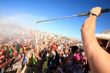  Burning Man ( ) 2010 (158  + 5 )