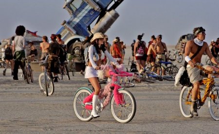  Burning Man ( ) 2010 (158  + 5 )