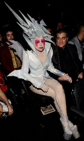    Lady GaGa  2010  (49 )