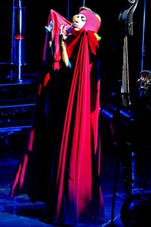    Lady GaGa  2010  (49 )