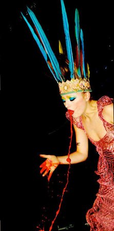 Millie Brown -    (31  + 1 )