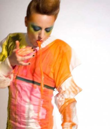 Millie Brown -    (31  + 1 )