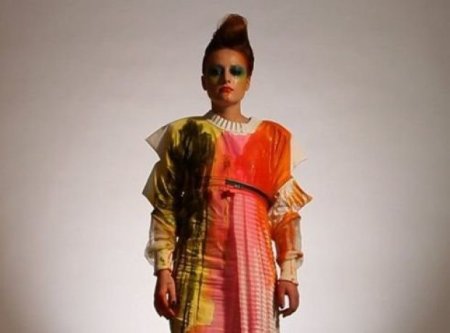 Millie Brown -    (31  + 1 )