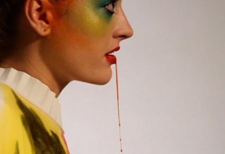 Millie Brown -    (31  + 1 )