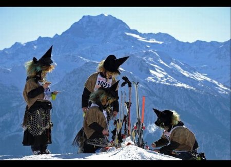    (Hexenabfahrt) (33  + 3 )