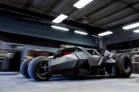     - Batman Tumbler (12  + 1 )